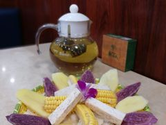 -墨脱石锅椰子鸡•香草鸭•东山羊(大东海店)