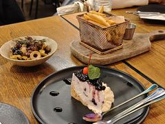 -BOURBON 玻本美式餐厅酒吧(虹桥新天地店)