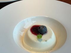 -MONICH牛排融合餐厅(和义大道购物中心店)