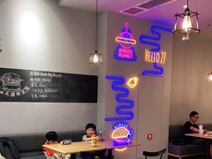 大堂-HELLO 27 意面·沙拉·帕尼尼