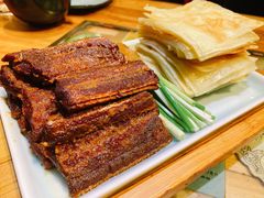 烙饼卷带鱼-局气烤鸭·北京菜(前门店)