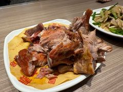 -六泰居·尔滨地标·东北菜(泰山路店)