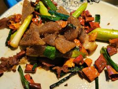 蕨粑炒腊肉-阿婉贵州苗家酸汤鱼(梅林店)