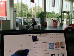 -TESLA 特斯拉(北京南四环中路特斯拉中心)