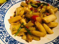 香辣藕尖-胡桃里音乐酒馆(海雅缤纷城店)