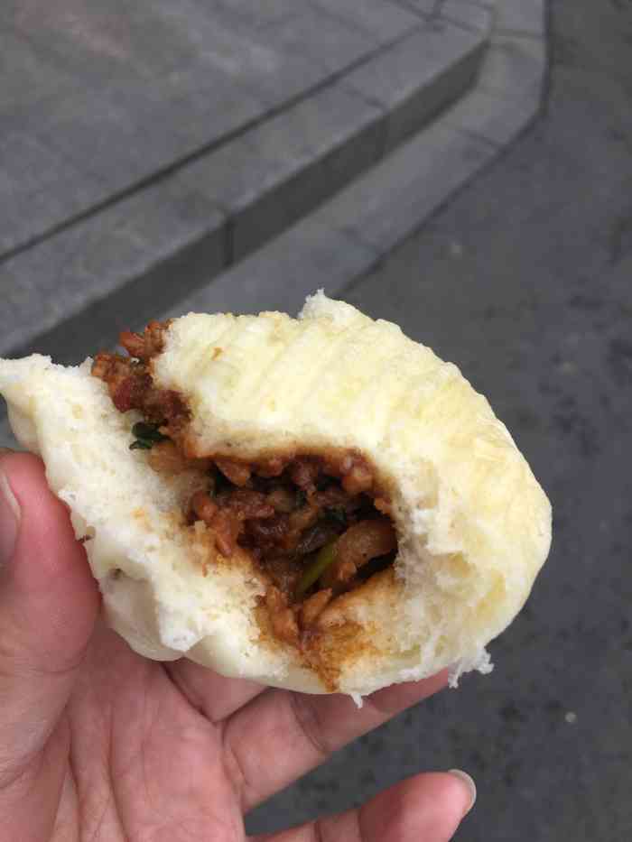 九龙王大包(系马桩店)-"新店开业,这是武汉一家连锁的包子店,没想.