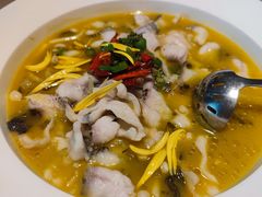 金汤酸菜鱼-吕氏疙瘩汤·新派鲁菜(欢乐汇店)