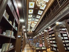 -武汉大学图书馆·文理学部总馆