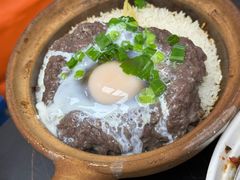 牛肉煲仔饭加蛋-兴记菜馆