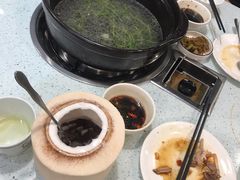 -烹然四季椰子鸡火锅(团结湖总店)