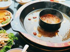 -三江两海老火锅(北京首店)