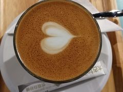 左翼拿铁-sugarman espresso素饮糖人高新咖啡工厂