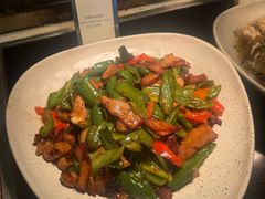 -大中华希尔顿酒店-念自助餐·嗨啤·小龙虾