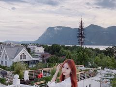 -滇池睡美人餐厅