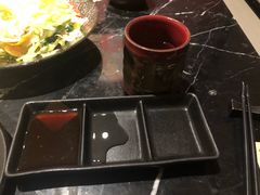 -山川小町·极番烧肉(新地假日广场店)
