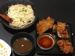 脆皮鸡腿面-贡梅老面馆·蟹粉面·无锡特色小吃(南长街主推店)