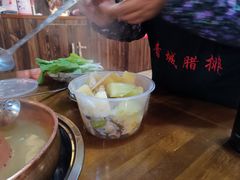 -岳记兴隆·青城腊排铜火锅(融创店)