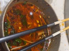 -肖肖酸萝卜鱼火锅(总店)