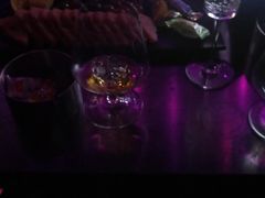 -简奥斯汀·赫本酒吧