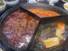 -渝里重庆火锅(航天城店)