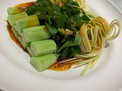 雨露芹黄-悦融琥珀·京鲁菜·海味珍品(西单店)