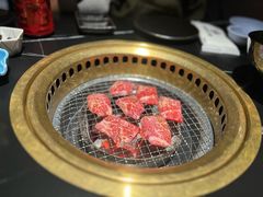 -山川小町·极番烧肉(新地假日广场店)