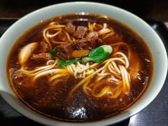 -亮亮面馆(经六路店)