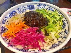 -亿诣蝎府炸酱面羊蝎子火锅(酷车小镇店)