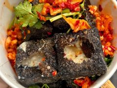 -黑色经典臭豆腐·湖南特产(步行街店)