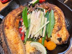 香茅草烤罗非鱼-云海肴·汽锅鸡·云南菜(天津国金汇店)