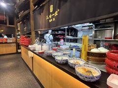 -九锅一堂酸菜鱼(新南凯德直营店)