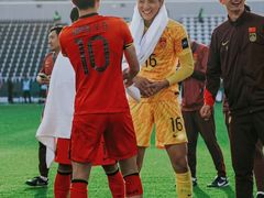 -八万人体育馆-外场足球场