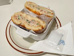 吞拿鱼贝果三明治-Oasis coffee燕谷咖啡(公信店)