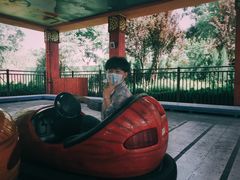 -七彩云南欢乐世界