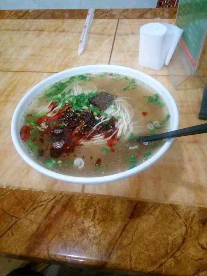 化隆拉面-"开遍全国的化隆牛肉面.因为有米饭有面,种.