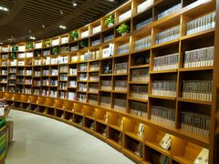 -博览书店(越秀悦汇天地店)