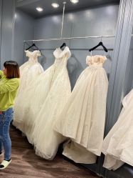 -深白婚纱艺术馆(王府壹号店)