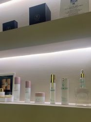 -VALMONT·若嫚蝶国际美肤中心