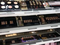 -日上免税店(三径路t3店)