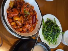 -莲餐厅·湖北菜·潜江小龙虾店(愚园路店)
