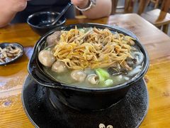 -丽虹云南过桥米线(兴工街店)