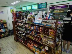 -全家便利店(沪南公路店)