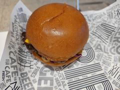 -TRIPS BURGER(大钟寺店)