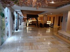 -碧中海汤泉汗蒸酒店