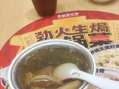-华记煲仔华·煲仔饭(市桥易发店)