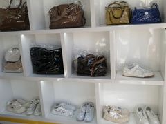 -翰皇直营洗衣洗鞋(望京鹿港店)