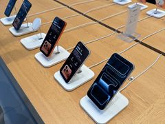 -Apple零售店(华贸购物中心店)