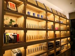 展示柜-爱灸堂·古法艾灸