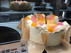 -卷们·现制生日蛋糕·蓝风车动物奶油(金源店)