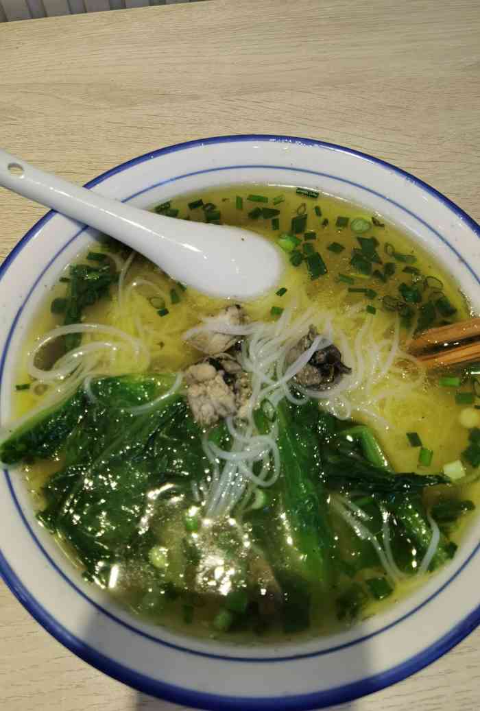 田源鸡汁米线糊辣壳面